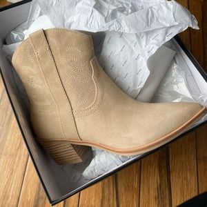 Dolce Vita Solow Boots